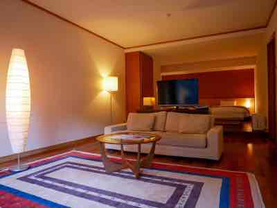 room room