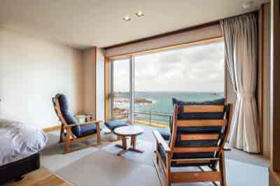 room room